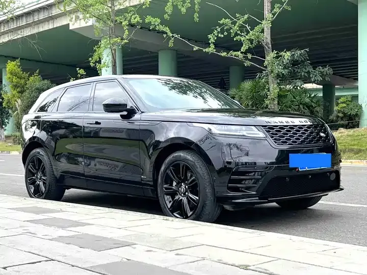 Range Rover Star Vein 2021 P250 Studded Black Collector's Edition 3