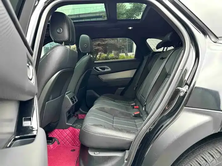 Range Rover Star Vein 2021 P250 Studded Black Collector's Edition 7
