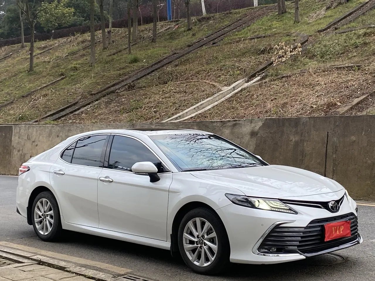 Toyota 2021 Camry 2.0G Stepless Deluxe Edition Automatic Gear 2