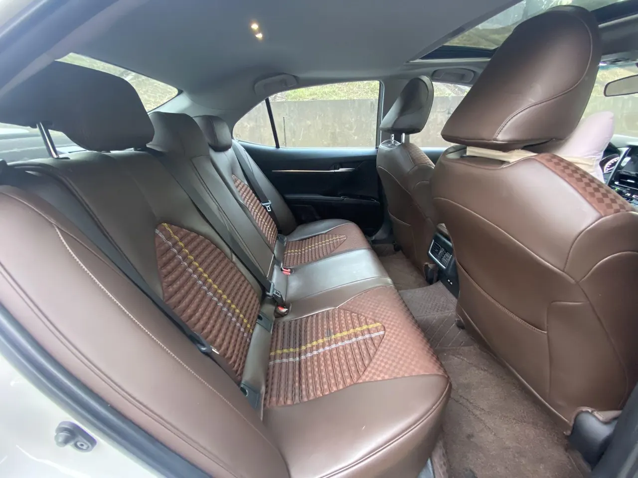Toyota 2021 Camry 2.0G Stepless Deluxe Edition Automatic Gear 5