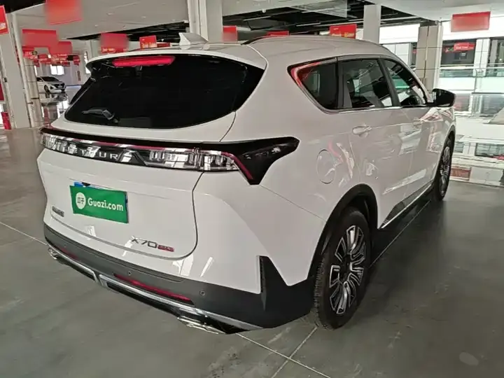 Jetour X70 PLUS 2025 1.5T Deluxe Surging Edition 5 7