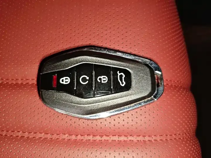Jetour X70 PLUS 2025 1.5T Deluxe Surging Edition 5 9