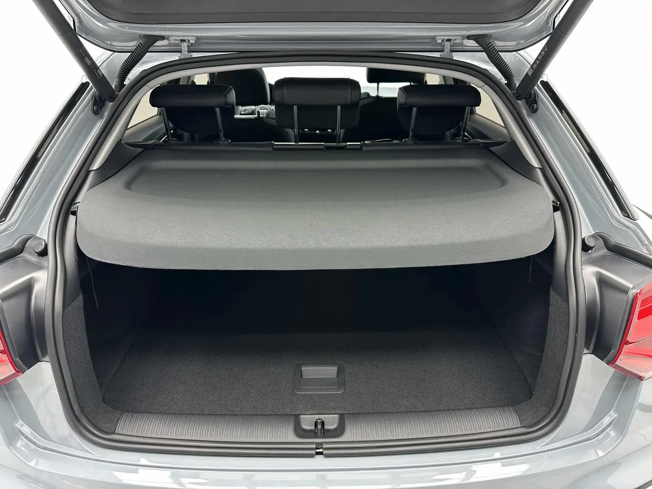 Audi 2022 Q2L 1.4TFSI 35TFSI Fashion Dynamic Automatic 17