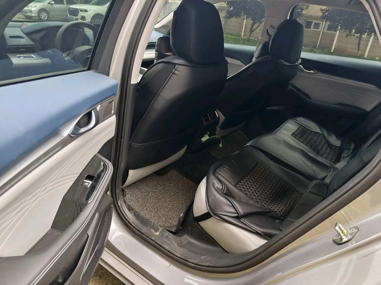Geely 2021 xingrui 2.0T distinguished model (modified) automatic gear 3