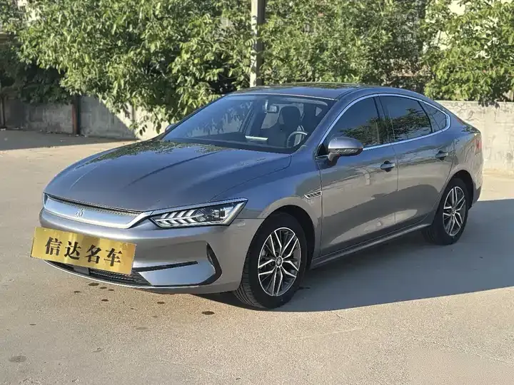 Qin PLUS 2021 EV 400KM Luxury Model - View 1