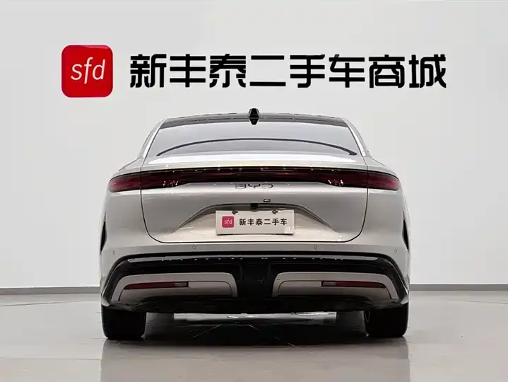 Han L 2025 EV four-wheel drive laser Radar flagship 7