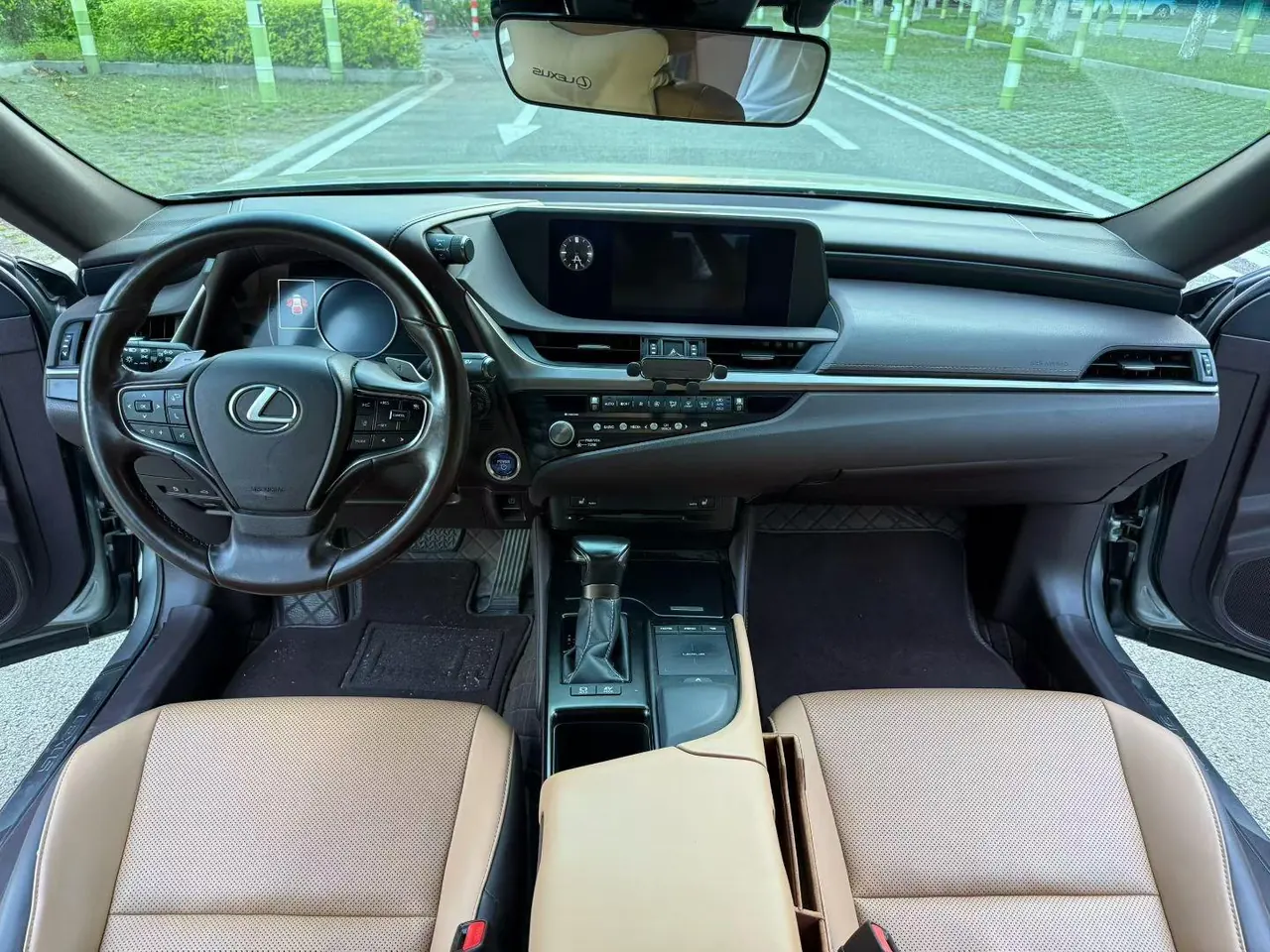 Lexus ES (Imported) 2020 ES300h 2.5 Stepless Excellence Edition Automatic Gear 9