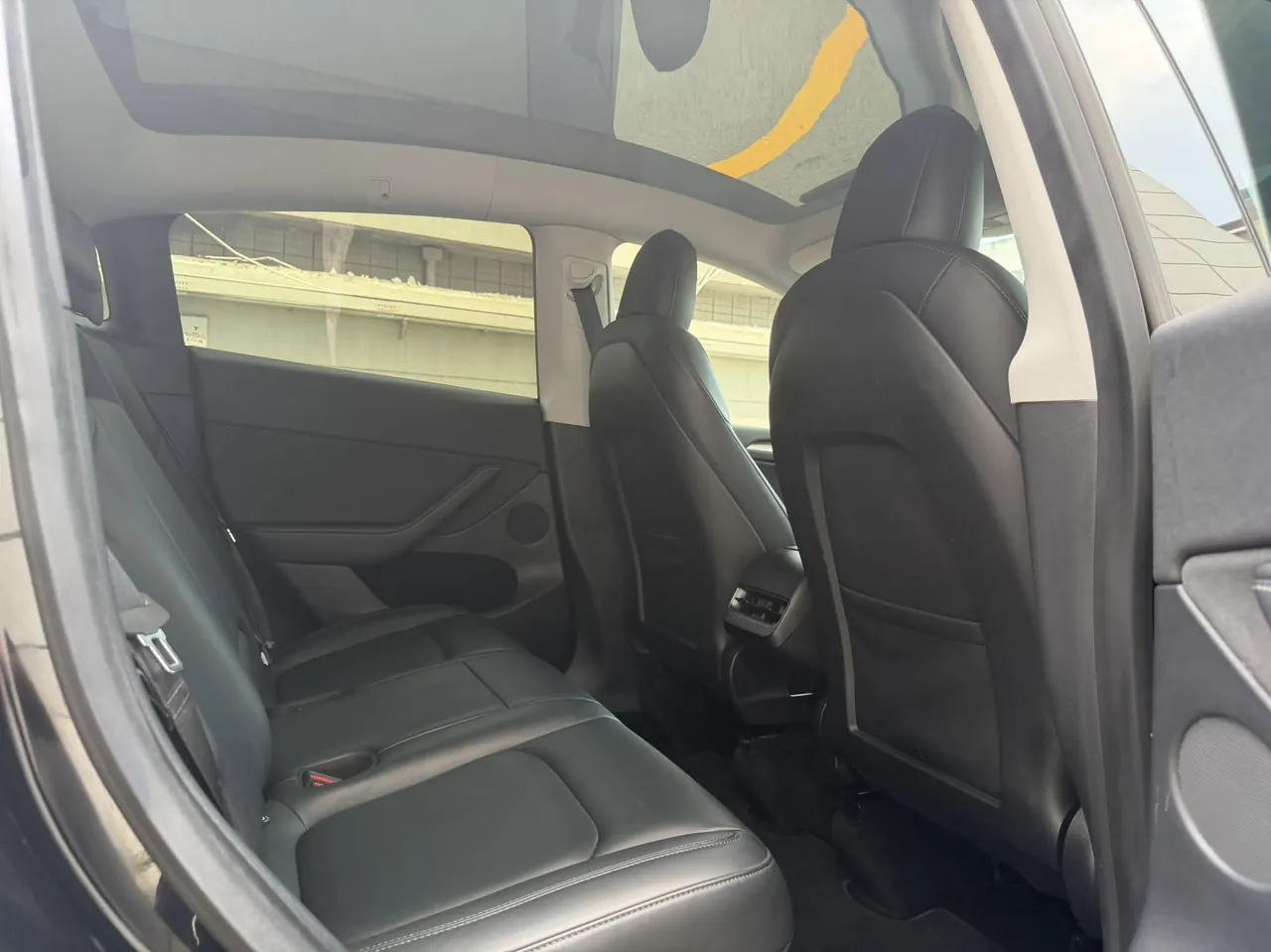 Tesla 2021 Model Y long endurance all-wheel drive version automatic transmission 12