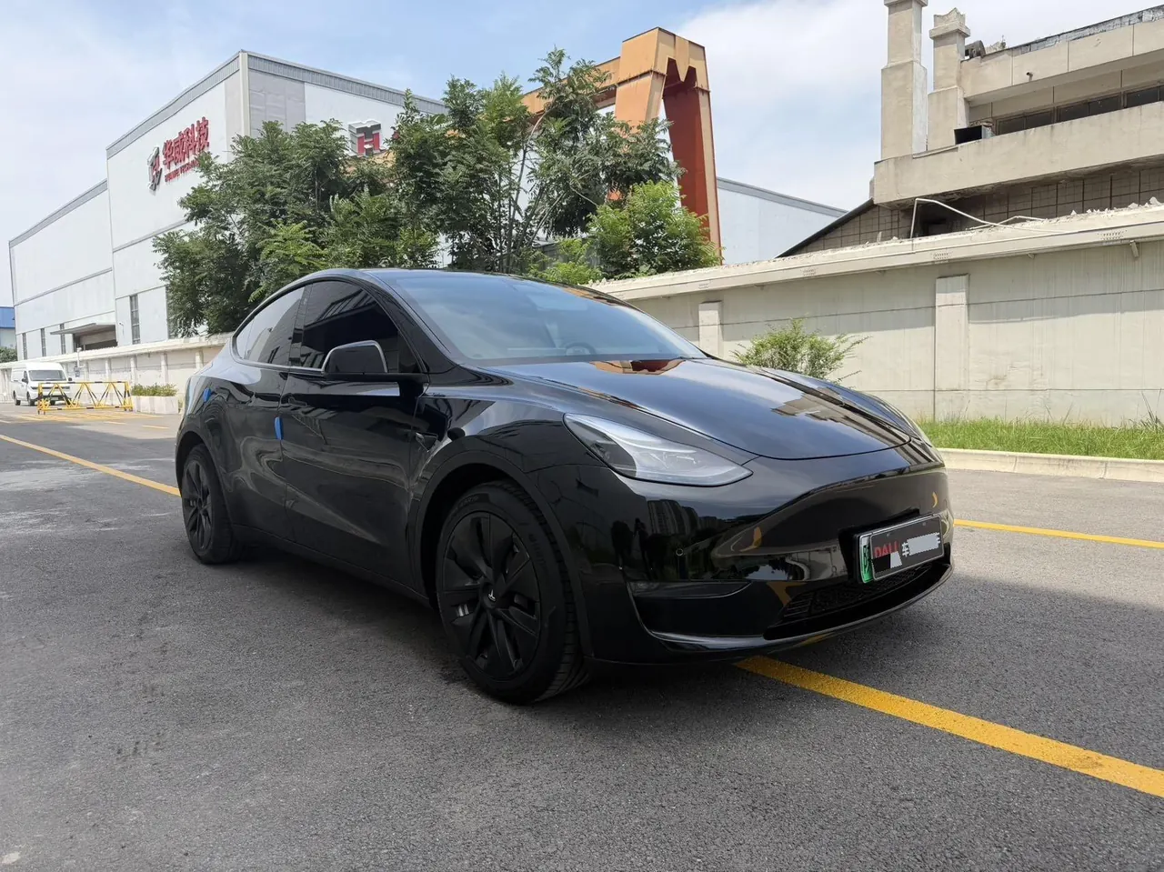 Tesla 2021 Model Y long endurance all-wheel drive version automatic transmission 3