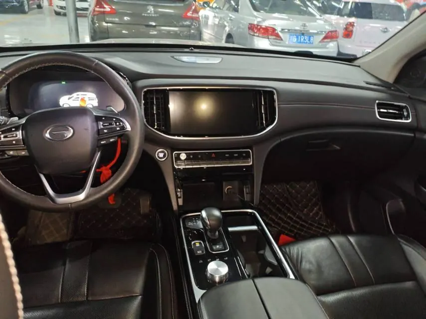 Chuanqi 2020 GS8 2.0T 390T 4-wheel drive distinguished version 7-seat automatic gear 2