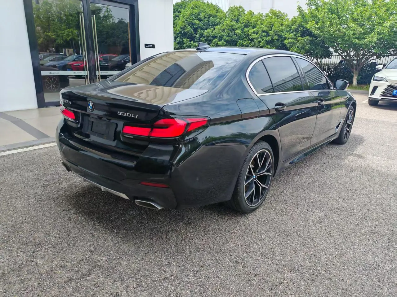 BMW 5 Series 2022 530Li 2.0T Exclusive M Sports Suit (Modified) Automatic Gear 4