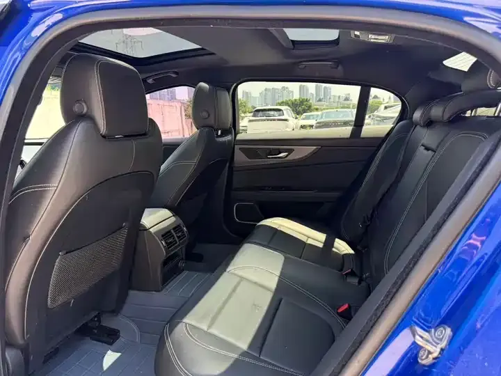Jaguar XEL 2021 2.0T 200PS R-DYNAMIC Youth Sports Edition 5