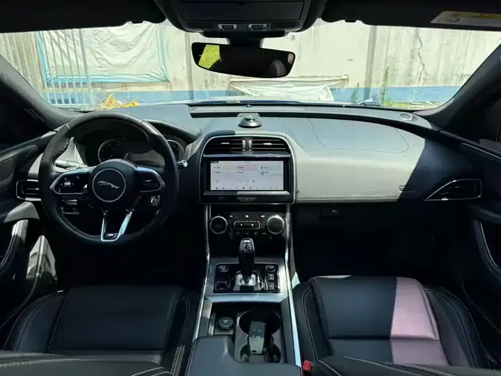 Jaguar XEL 2021 2.0T 200PS R-DYNAMIC Youth Sports Edition 6