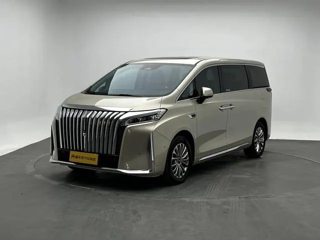 Open image lightbox: WEY 2024 Alpine PHEV 1.5T Four-wheel Drive Flagship Automatic Gear