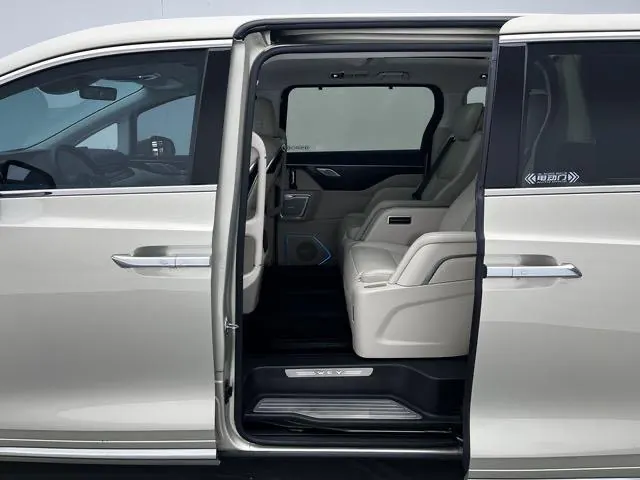WEY 2024 Alpine PHEV 1.5T Four-wheel Drive Flagship Automatic Gear 8