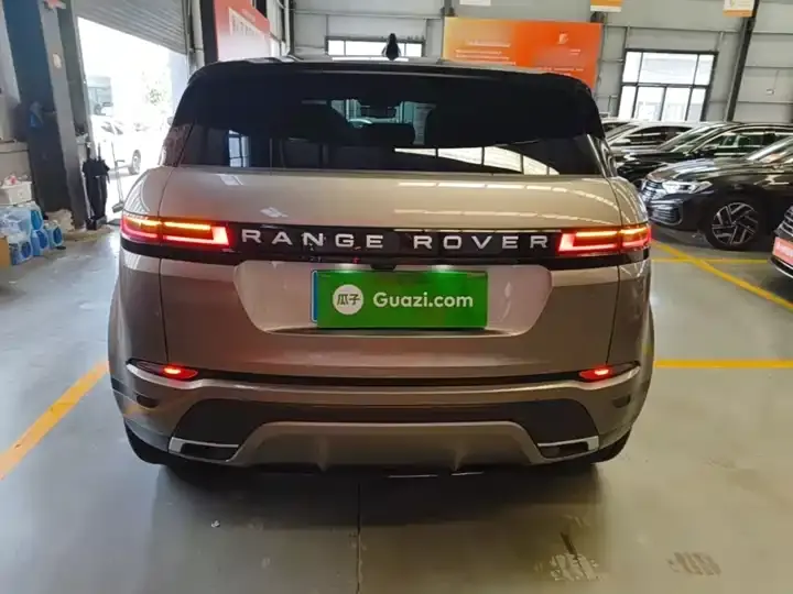 Range Rover Evoque 2024 Range Rover Evoque L HSE Condensing Limited Edition 4