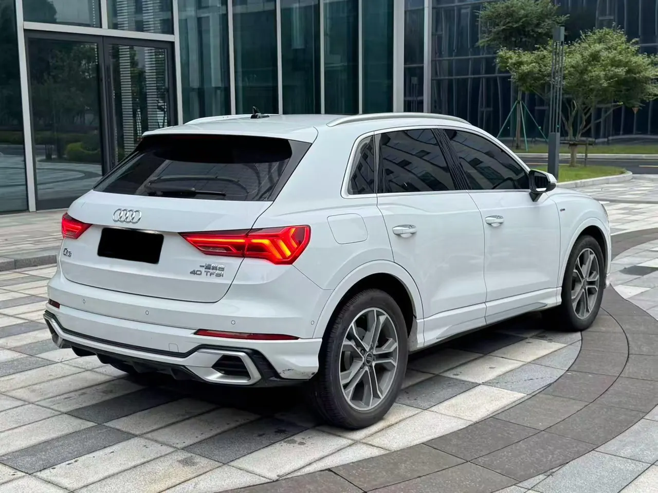 Audi 2024 Q3 2.0TFSI 40TFSI Fashion Dynamic Automatic - View 1