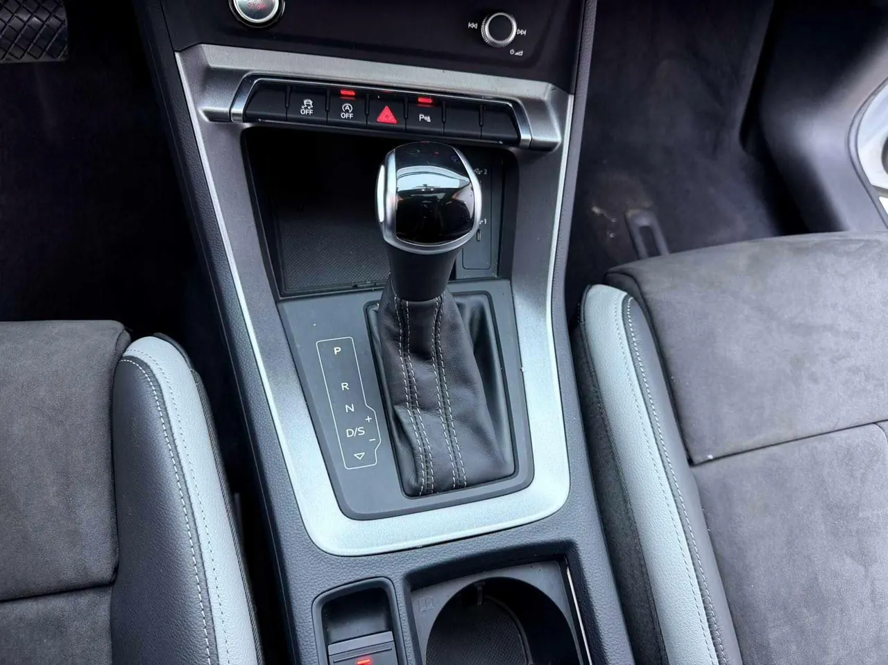 Audi 2021 Q3 1.4TFSI 35TFSI Aggressive Dynamic Automatic 10