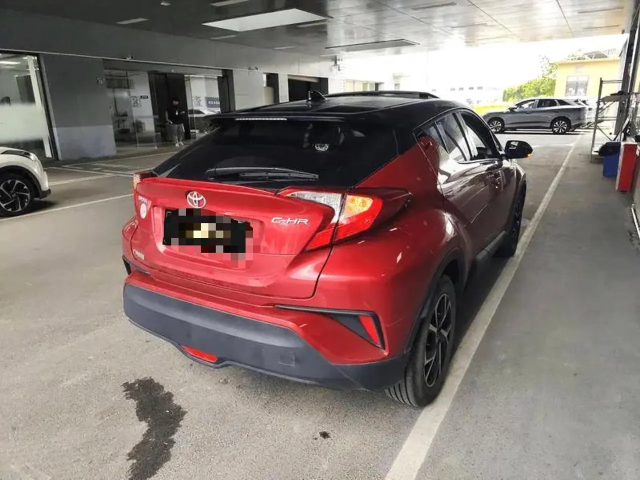 Toyota 2020 C- HR 2.0 stepless leading version of automatic gear 2