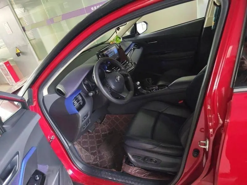 Toyota 2020 C- HR 2.0 stepless leading version of automatic gear 3