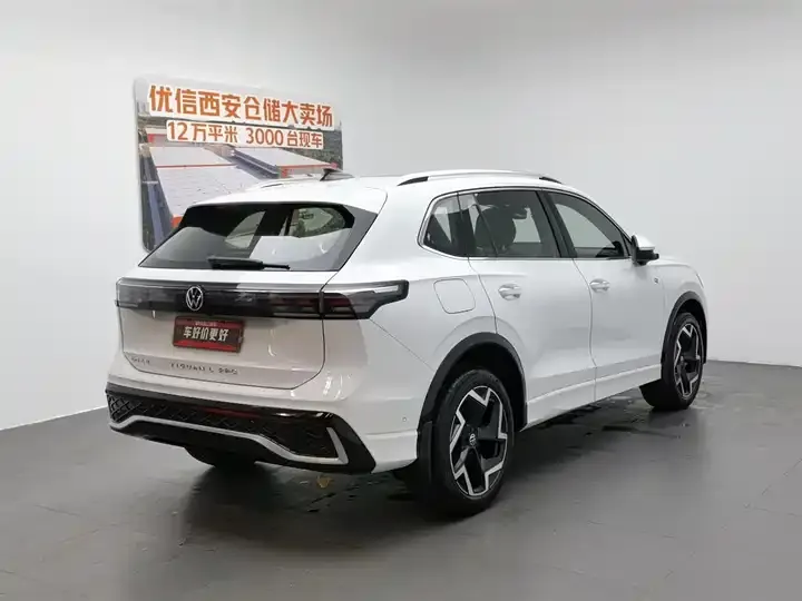 Tiguan L 2024 PRO 330TSI Two-Drive R-Line Smart Collar Edition 2