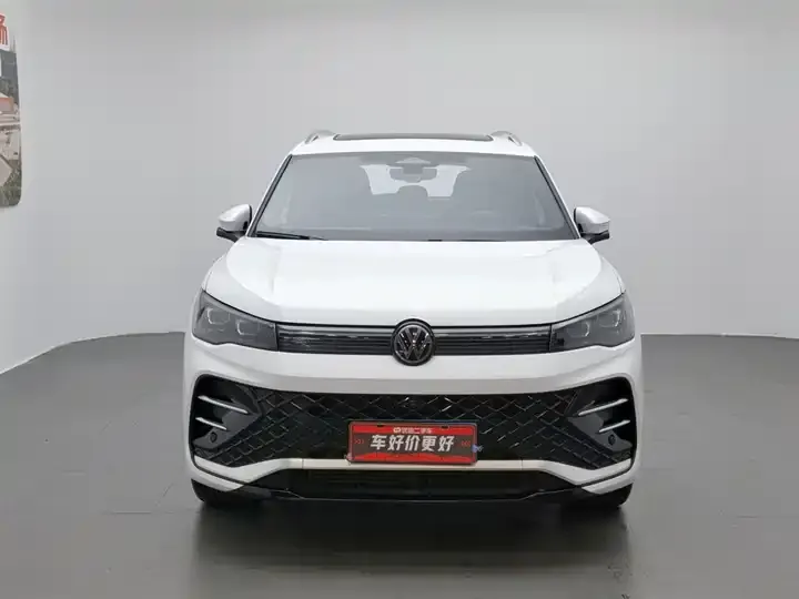 Tiguan L 2024 PRO 330TSI Two-Drive R-Line Smart Collar Edition 3