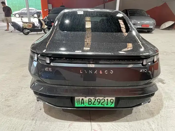 LYNK&amp;CO Z10 2024 95kWh 806km rear drive Max 8