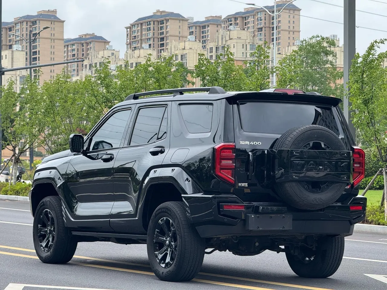 Tank 2024 Tank 400 Hi4-T 2.0T off-road version automatic gear 9