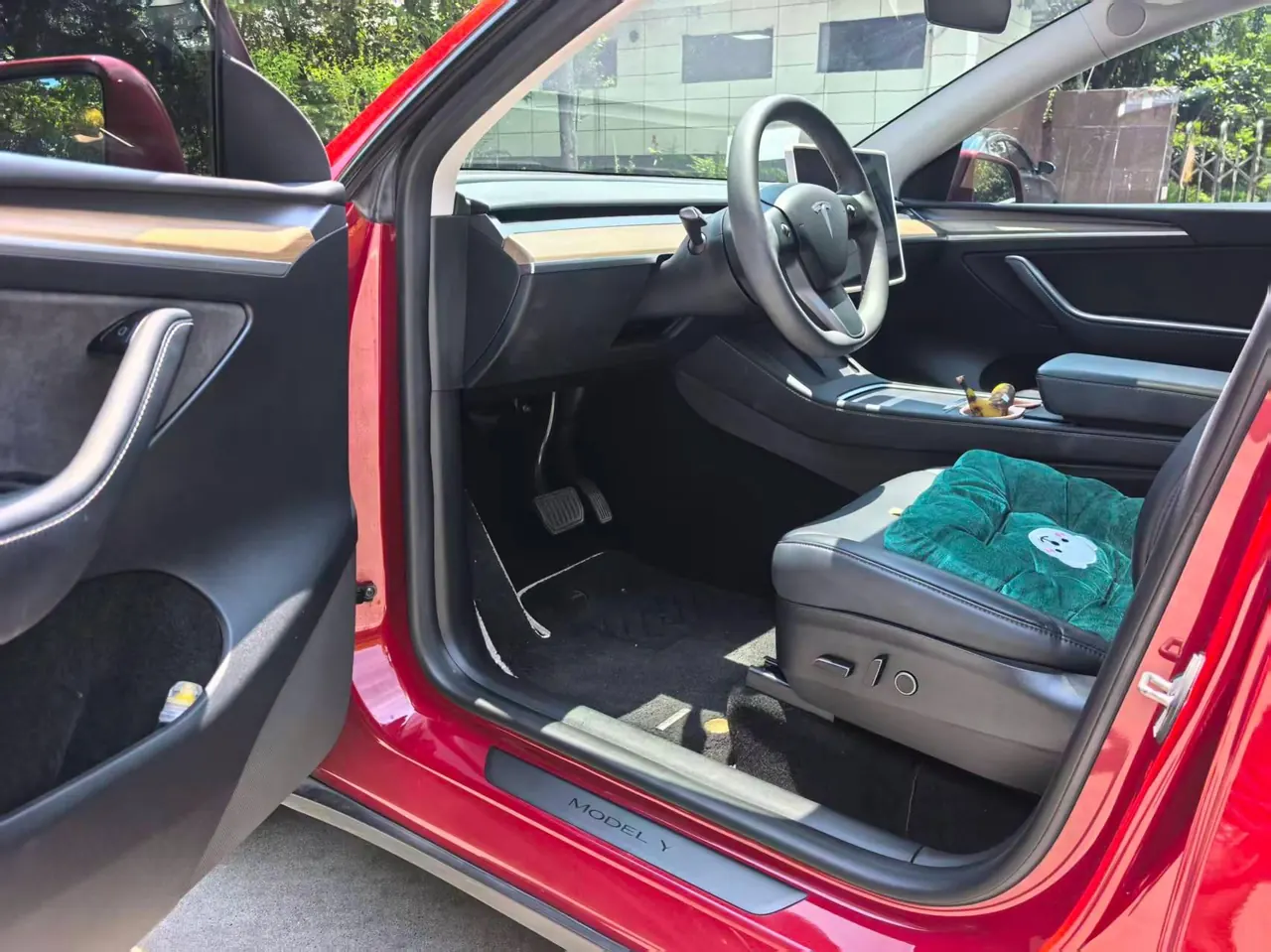Tesla 2022 Model Y rear-wheel drive version automatic transmission 5