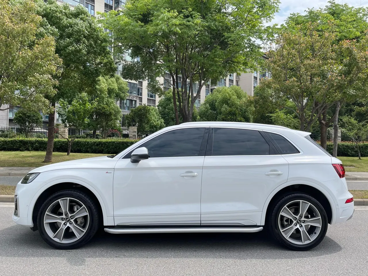 Audi 2022 Q5L 2.0TFSI 45TFSI Deluxe Dynamic (Modified) Automatic Gear 4