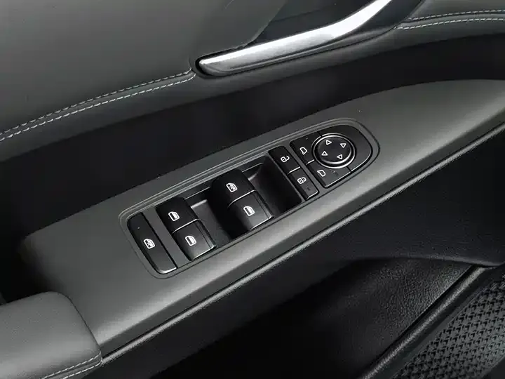 Qin PLUS 2025 DM-i Smart Driving Edition 55KM Leading Model 9