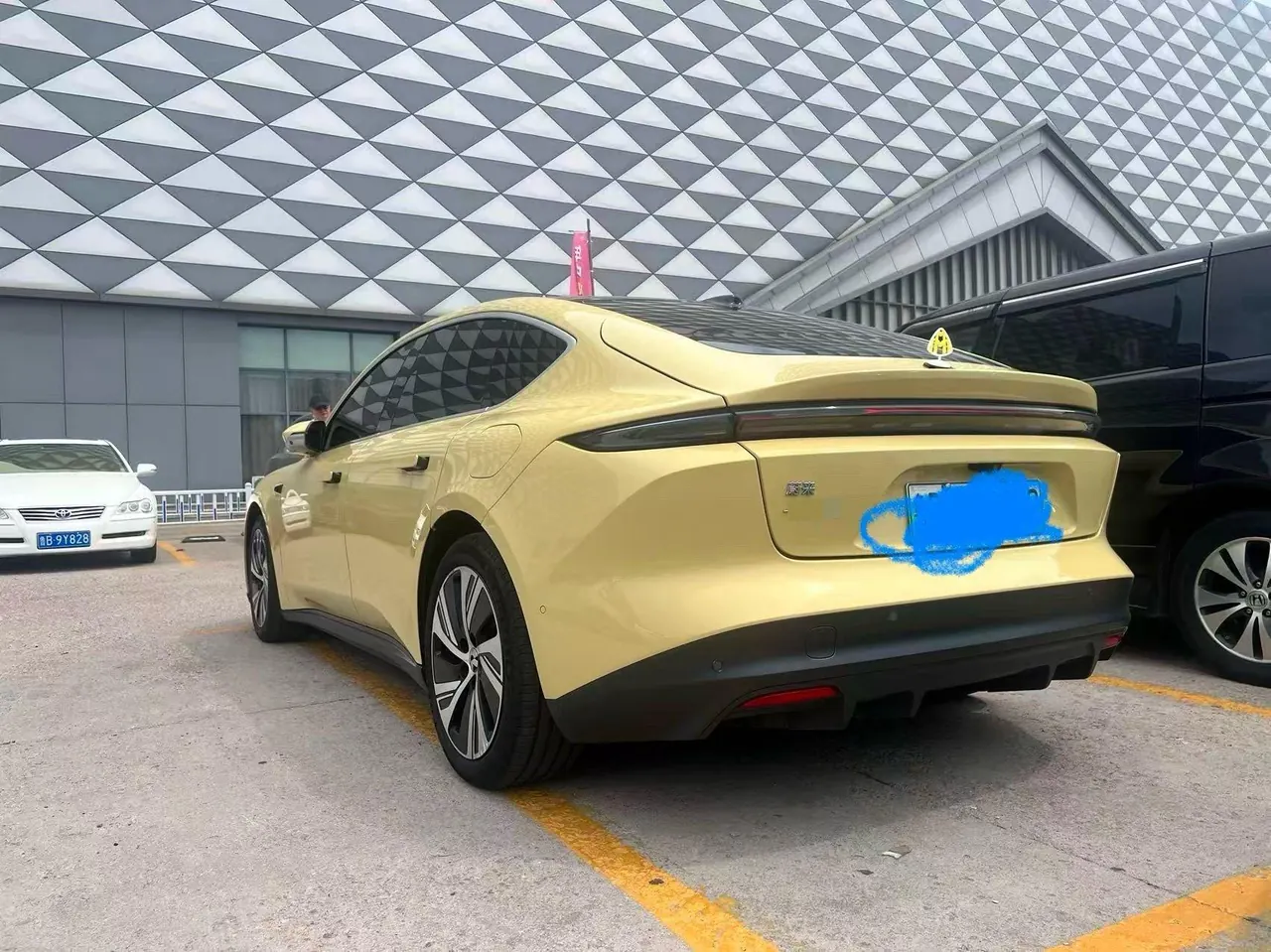 NIO 2023 ET5T 75kWh Touring automatic 4
