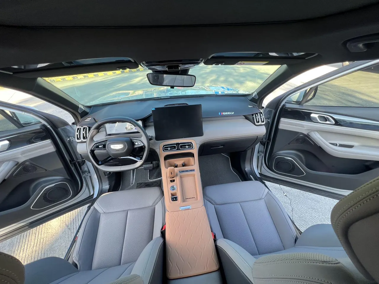 Geely 2025 Boyue L 1.5TD Shanhe Automatic Gear 8