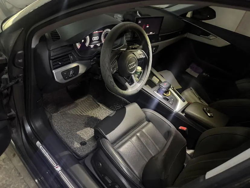 Audi 2020 A4L 2.0TFSI 40TFSI Fashion Elegant Automatic 3