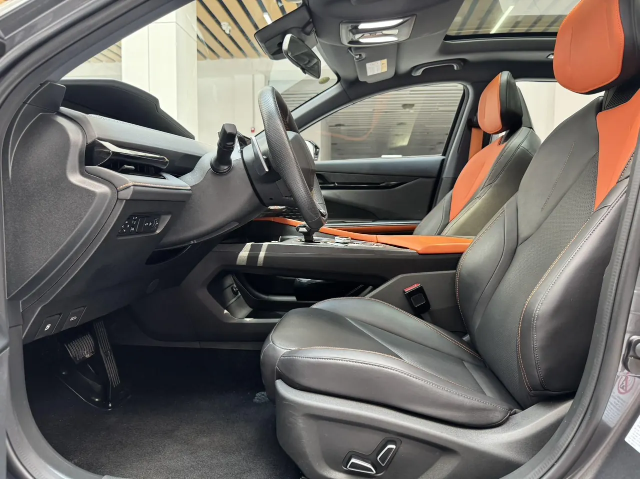 ChangAn 2022 UNI-V 1.5T honorable automatic gear 10