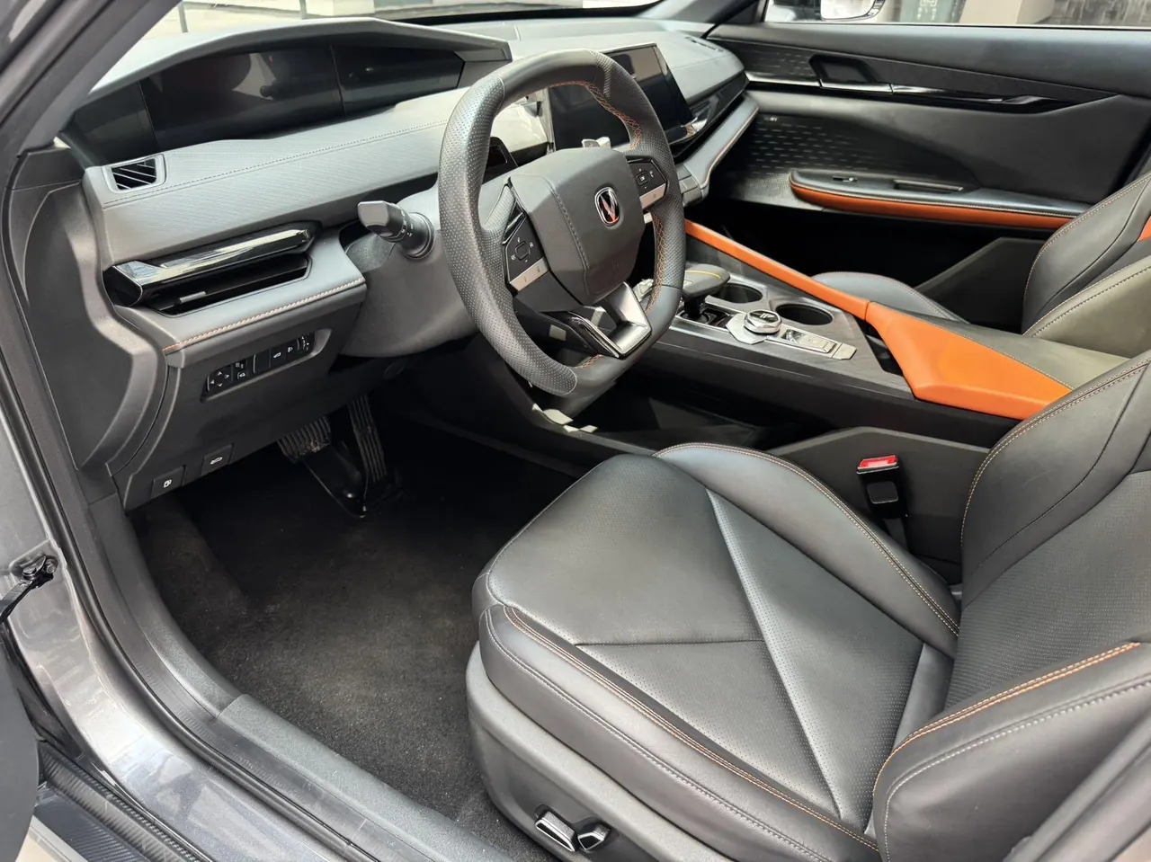 ChangAn 2022 UNI-V 1.5T honorable automatic gear 11