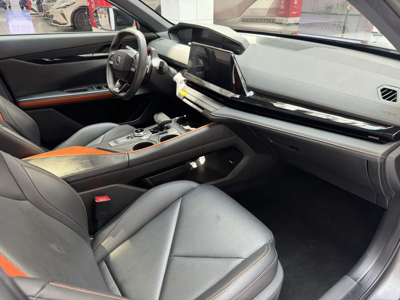 ChangAn 2022 UNI-V 1.5T honorable automatic gear 20