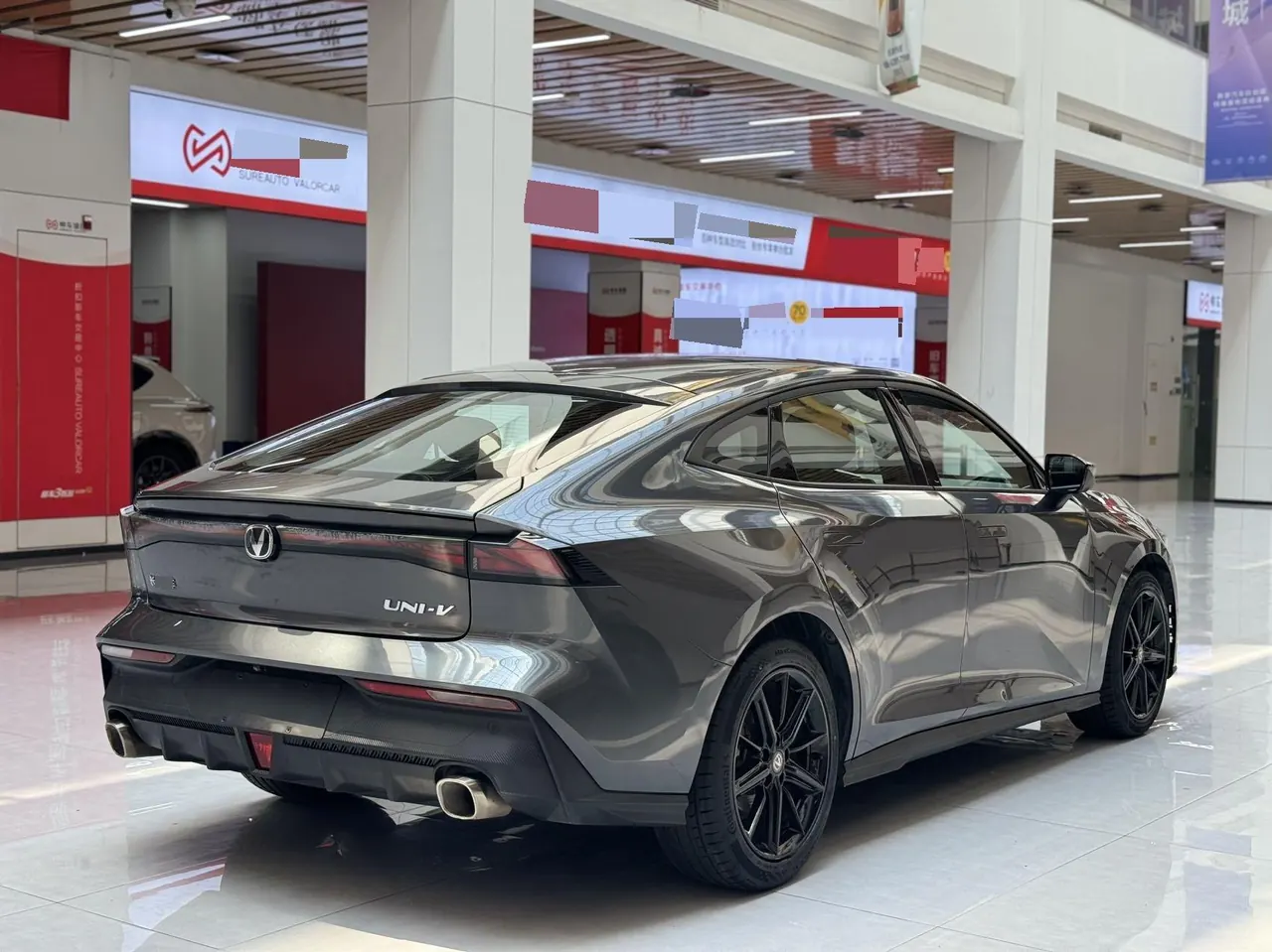 ChangAn 2022 UNI-V 1.5T honorable automatic gear 5