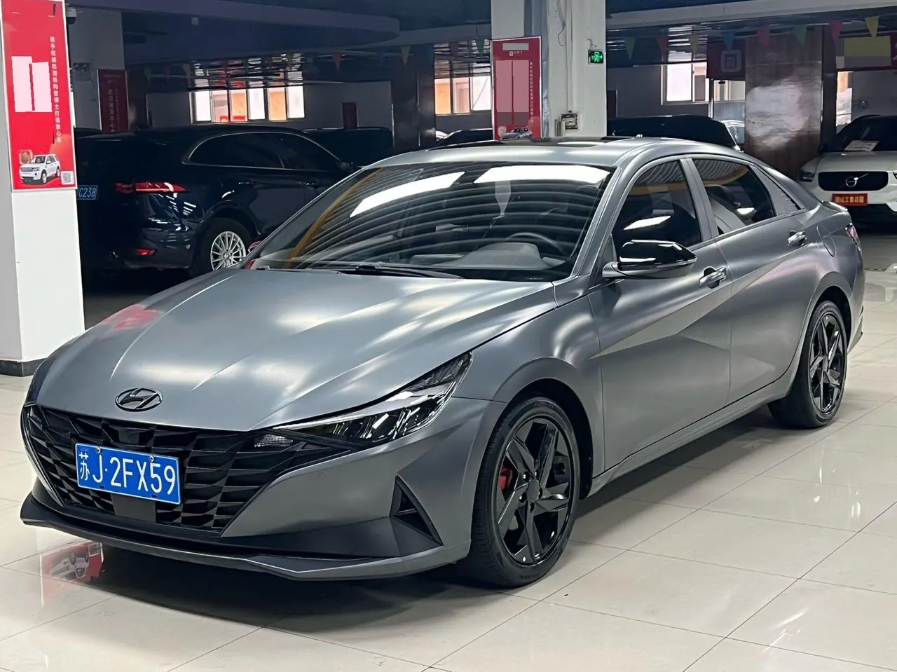 Hyundai 2022 Elantra -3-compartment 1.5 stepless LUX premium automatic gear - View 1