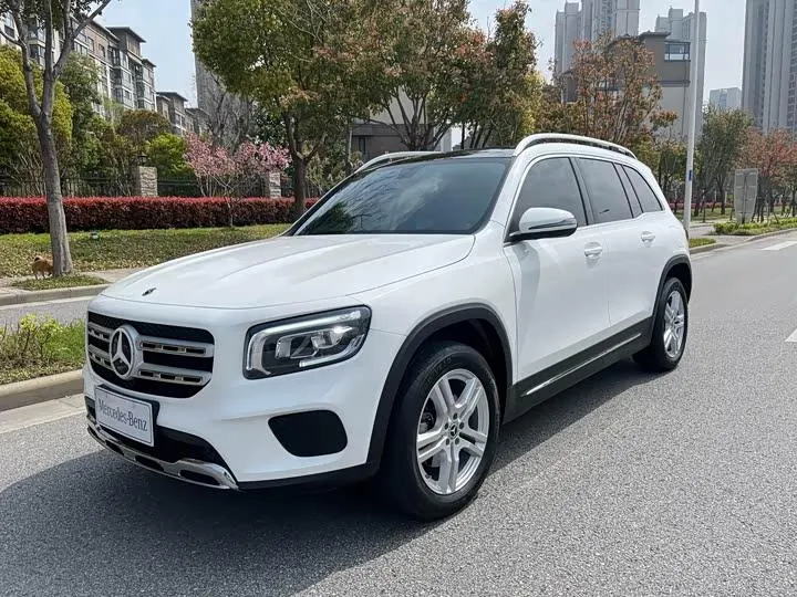 Mercedes Benz GLB 2023 GLB 200 Dynamic - View 1