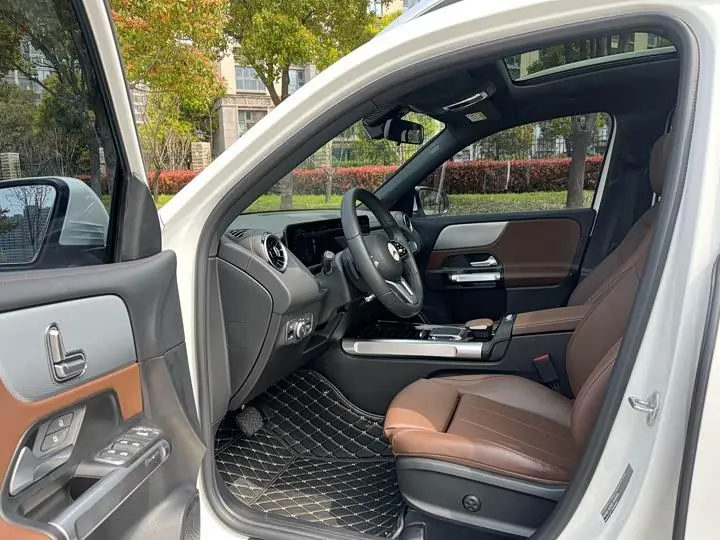 Mercedes Benz GLB 2023 GLB 200 Dynamic 12