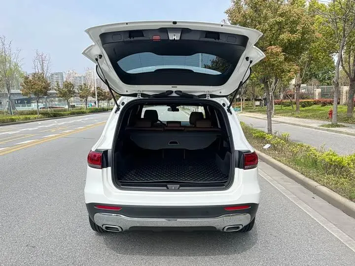 Mercedes Benz GLB 2023 GLB 200 Dynamic 8