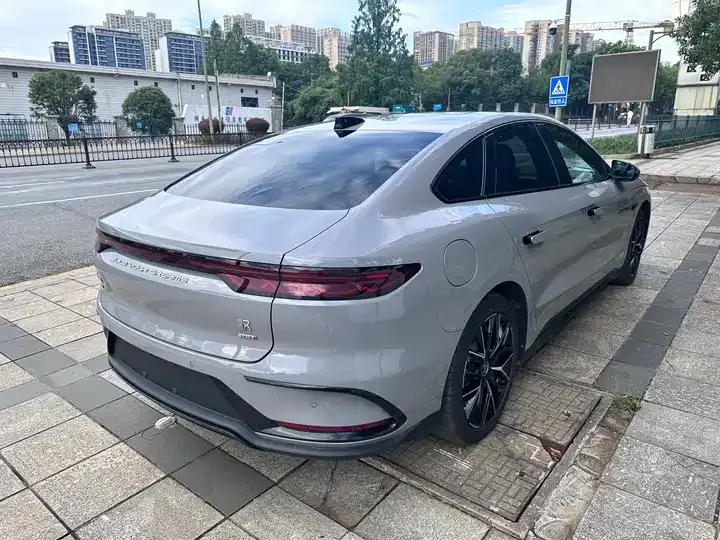 Han 2025 DM-i Smart Driving Edition 125KM Laser Radar Flagship 11