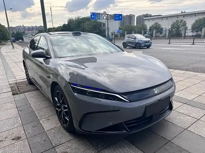 Han 2025 DM-i Smart Driving Edition 125KM Laser Radar Flagship 3