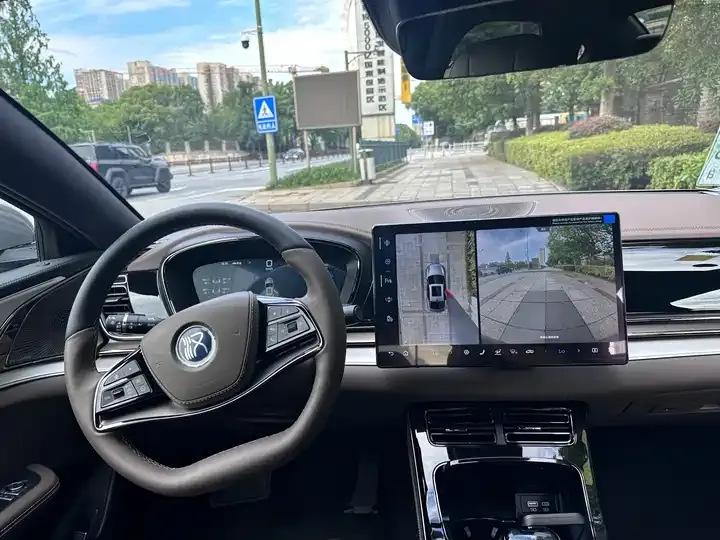 Han 2025 DM-i Smart Driving Edition 125KM Laser Radar Flagship 4