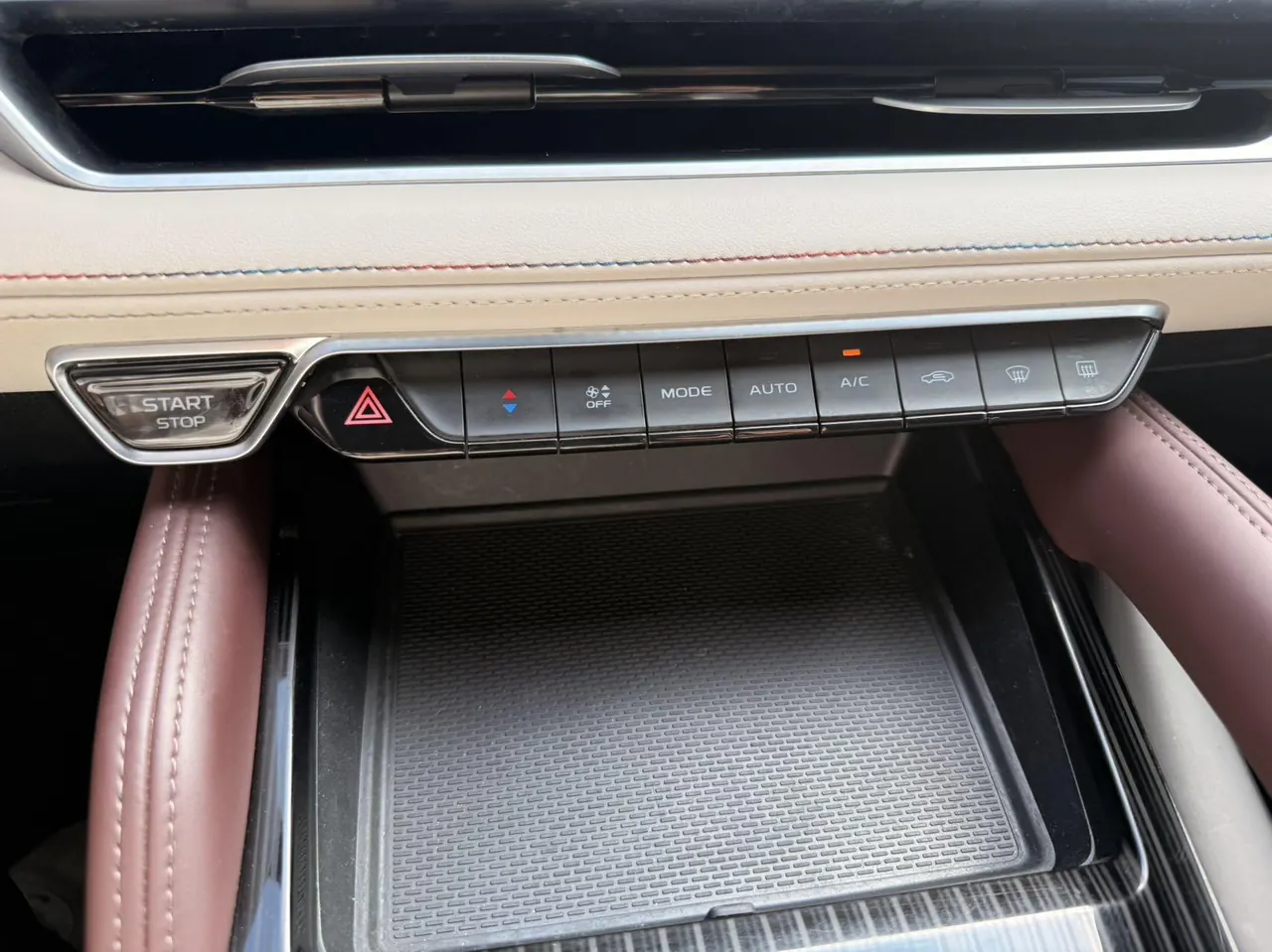 Geely 2021 XingyueL (Monjaro) 2.0TD EVO two-wheel drive smart automatic gear 8