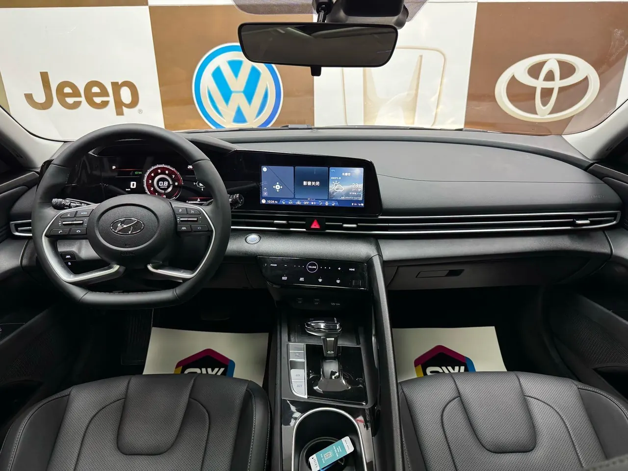 Hyundai 2022 Elantra -3-compartment 1.5 stepless LUX premium automatic gear 8