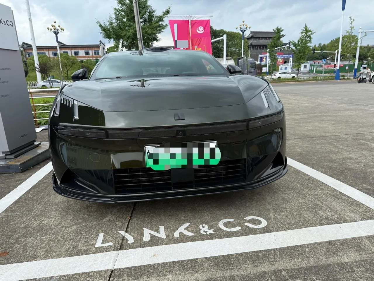 LYNK&amp;CO 2025 LYNK&amp;CO 10 EM-P 1.5T 240 Four-wheel Drive Ultra Sports Edition (Modified) Automatic Gear 2