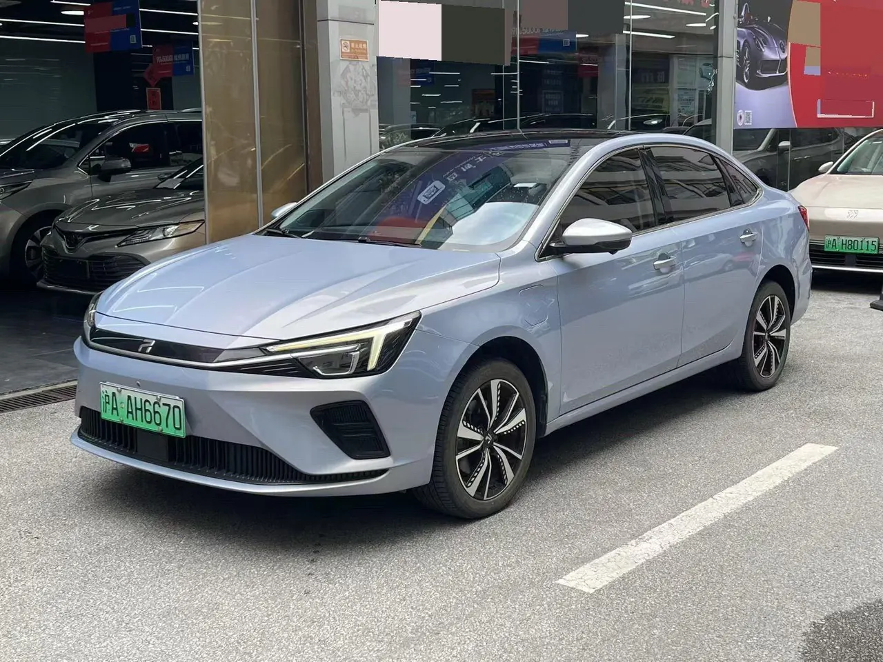 Открыть галерею: Rising Auto 2021 ER6 New 620km Smart Edition Automatic Gear