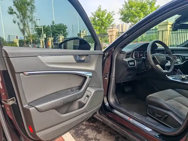 Audi A6L 2021 45 TFSI Selected Dynamic Type 5